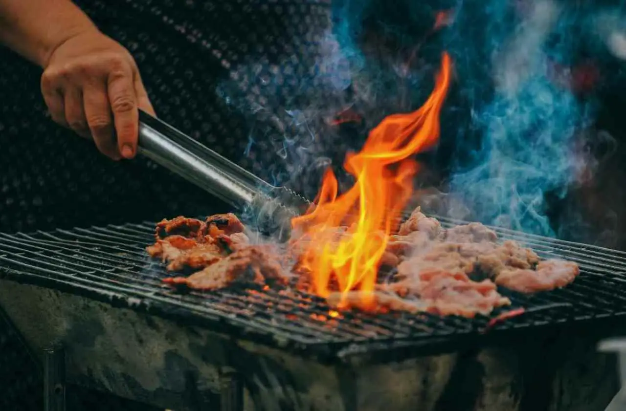 Come si fa a costruire un barbecue in muratura? Il progetto fai-da-te